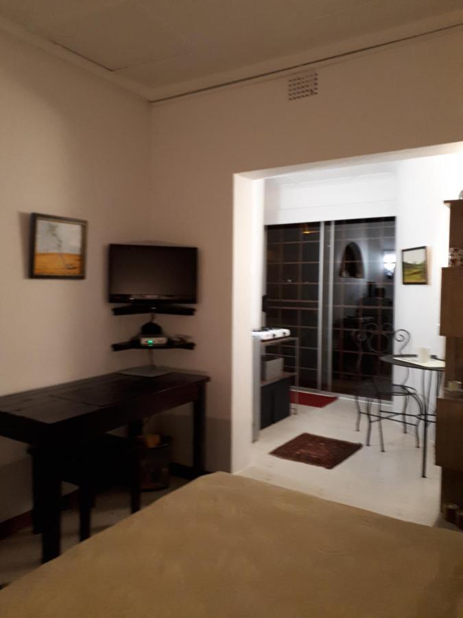 A La Fugue Hotel อัพพิงตัน ภายนอก รูปภาพ